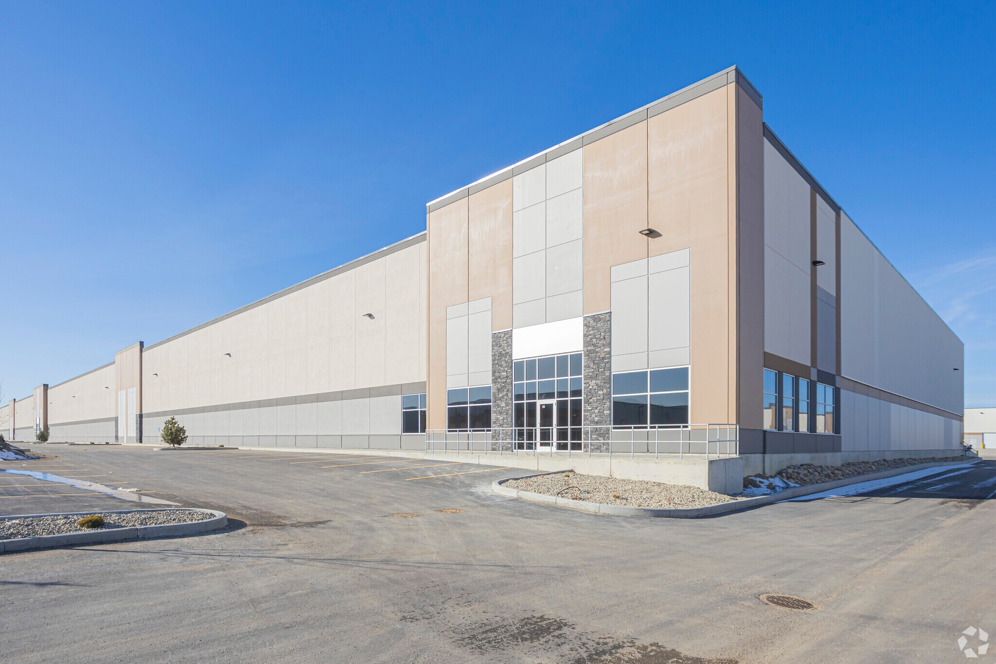 240 Aero Way NE, Calgary, AB for Rent