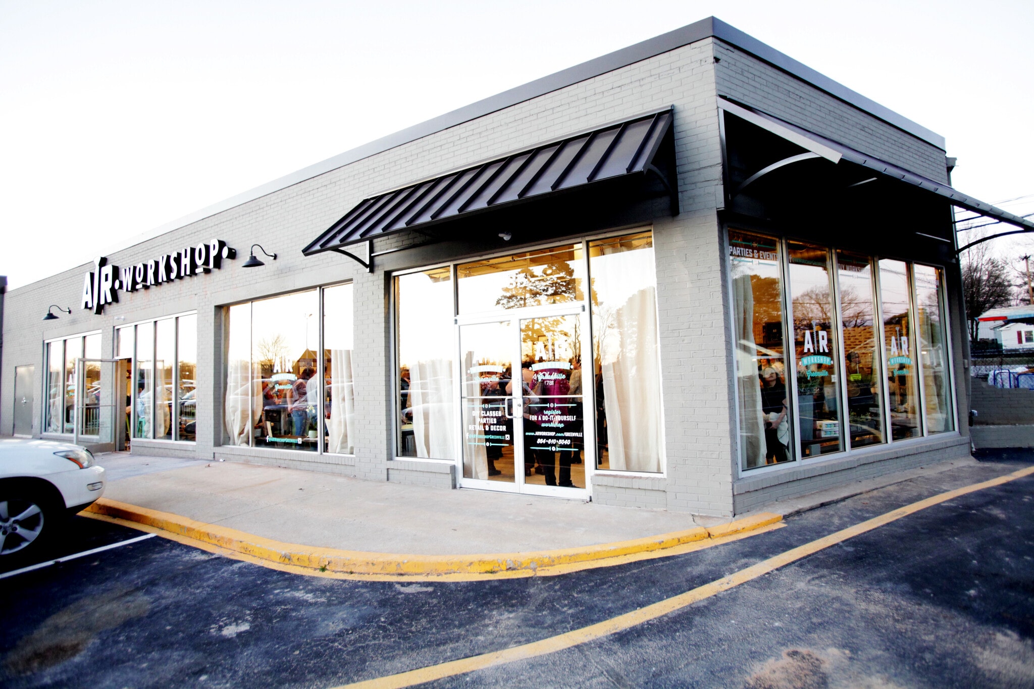 2830 Wade Hampton Blvd Taylors, SC 29687 Retail Property for Lease on