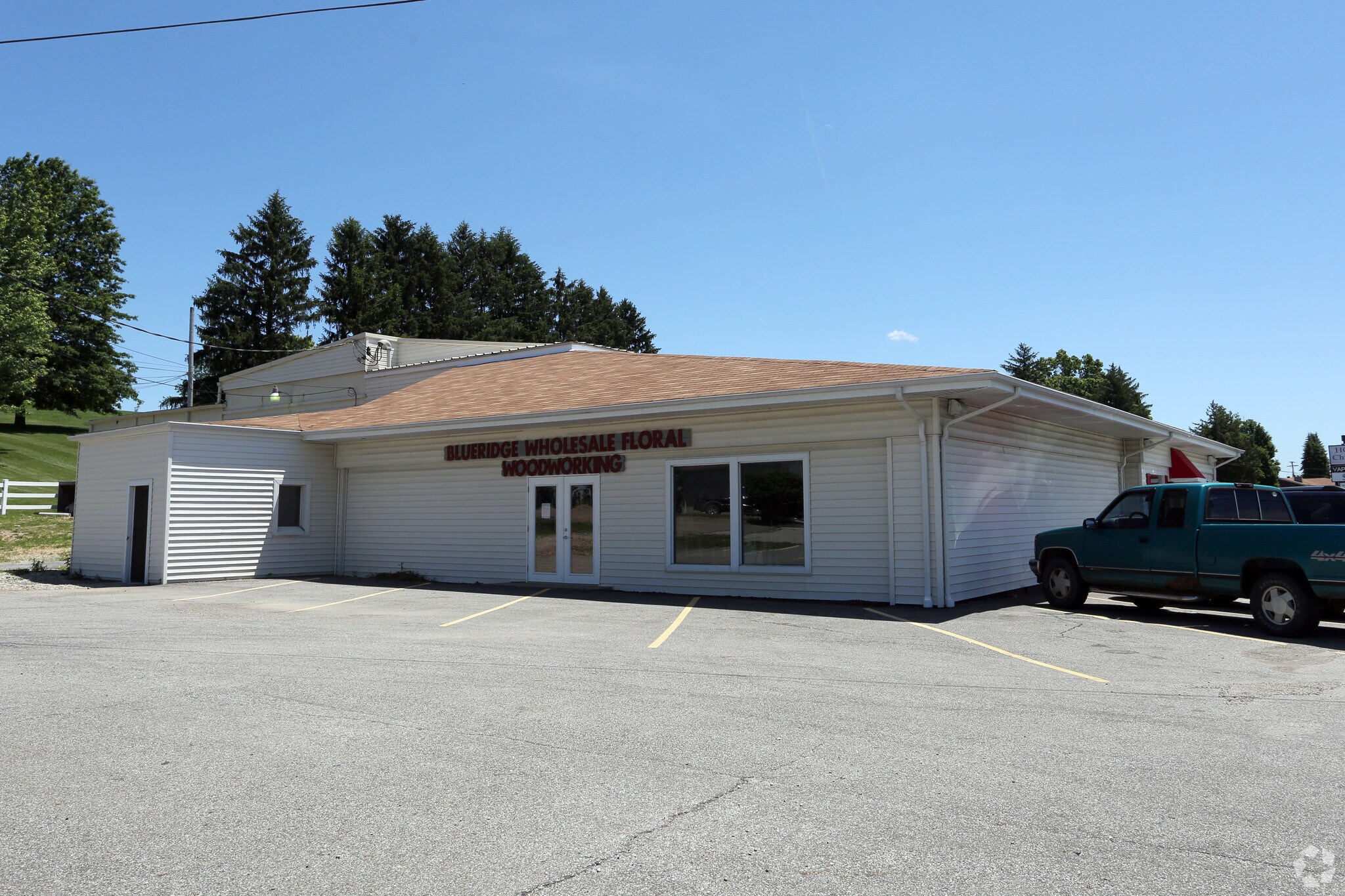 52171 National Rd, Saint Clairsville, OH for Rent