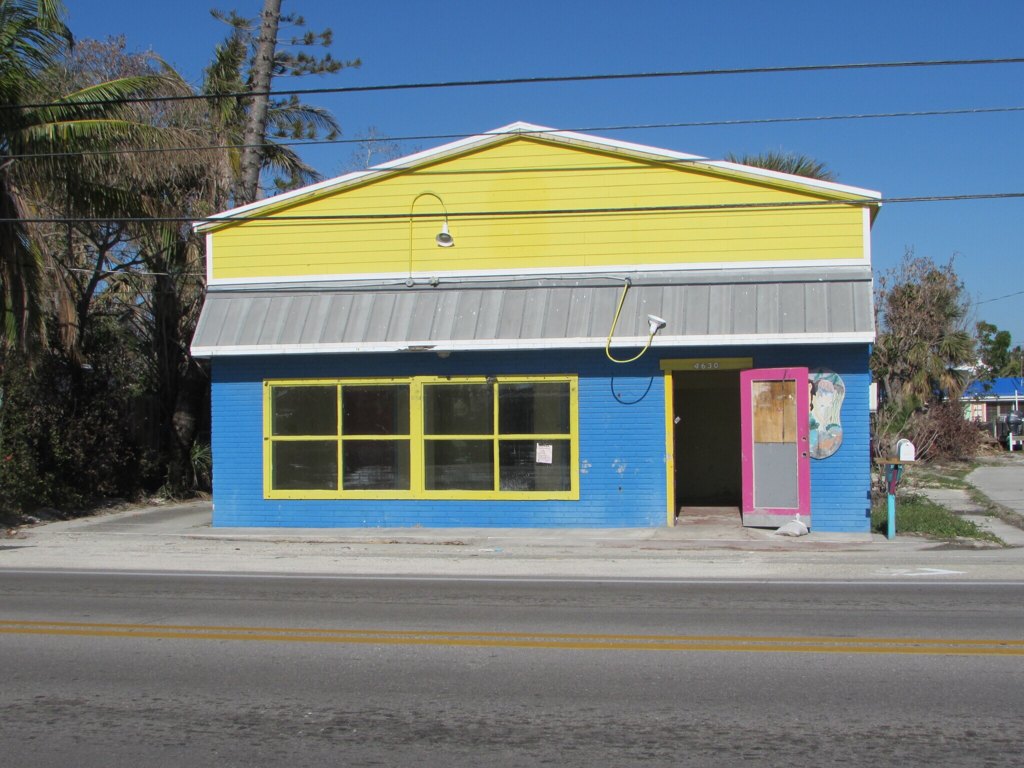 4630 Pine Island Rd NW Matlacha, FL 33993 Flex Property for Sale on