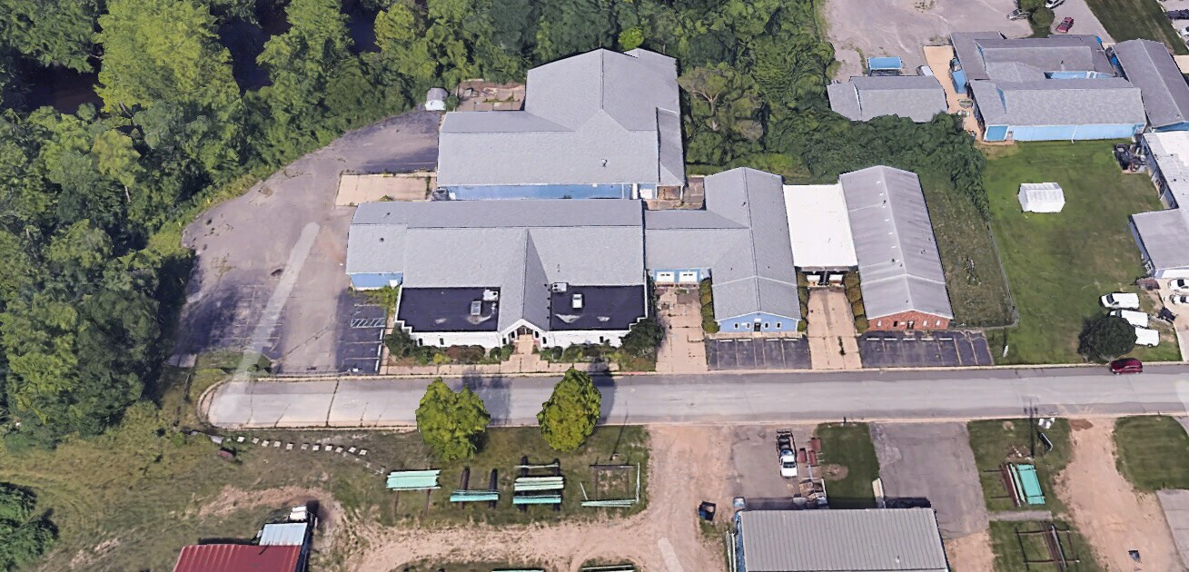 1608-1610 Clara St, Jackson, MI for Sale