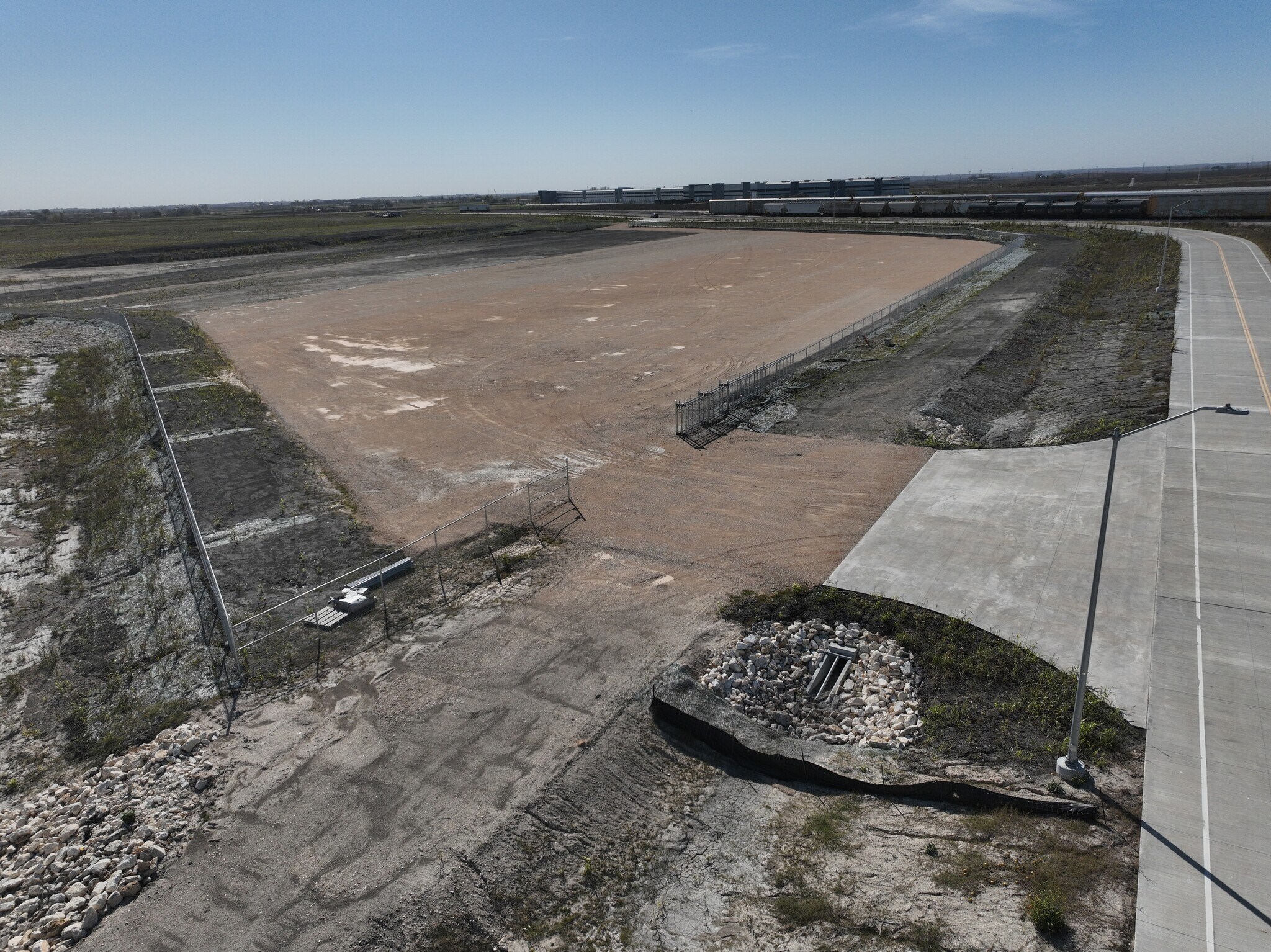 180 Logistics Loop, Taylor, TX for Rent