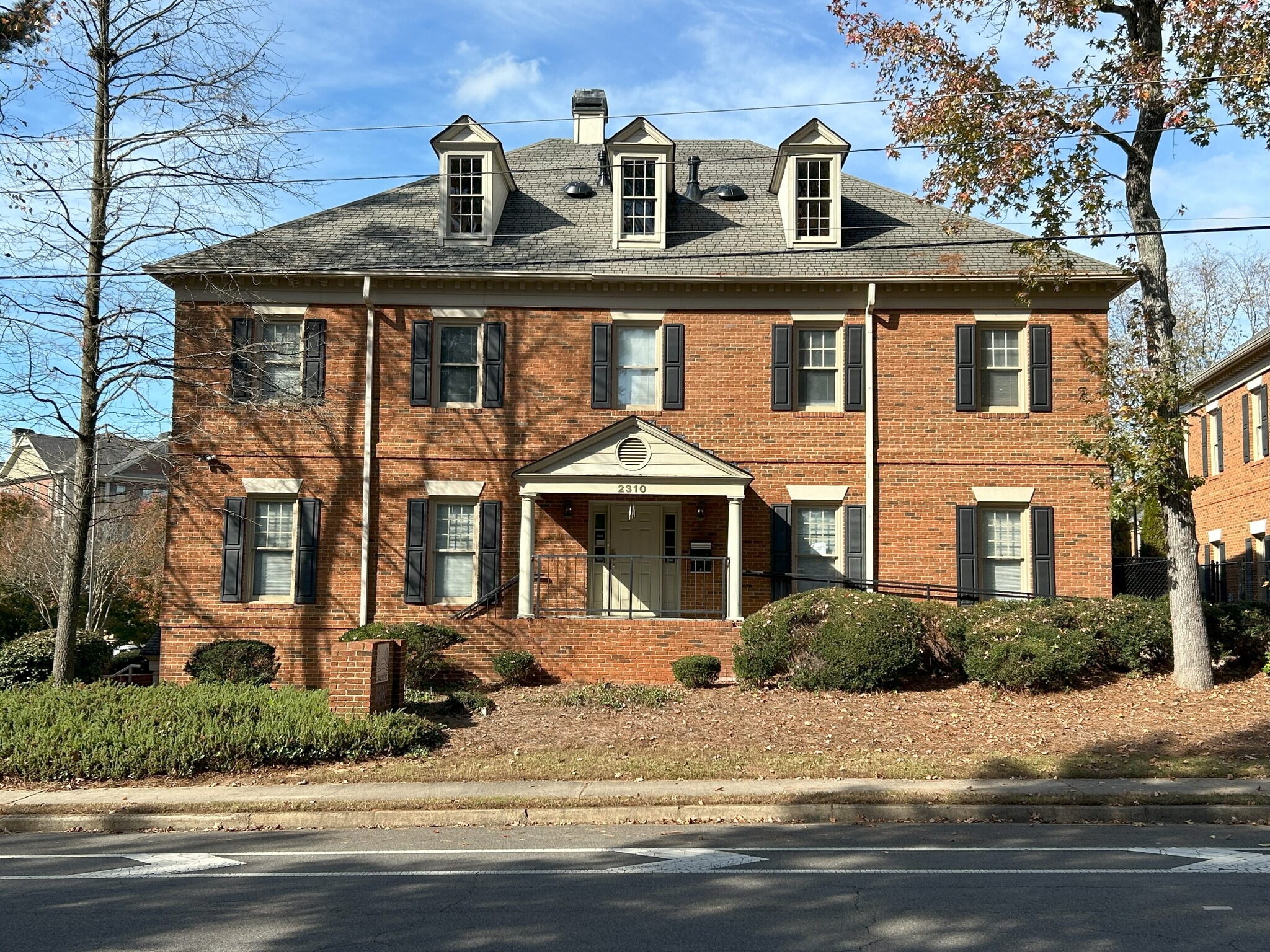 2310 Peachford Rd, Atlanta, GA for Sale