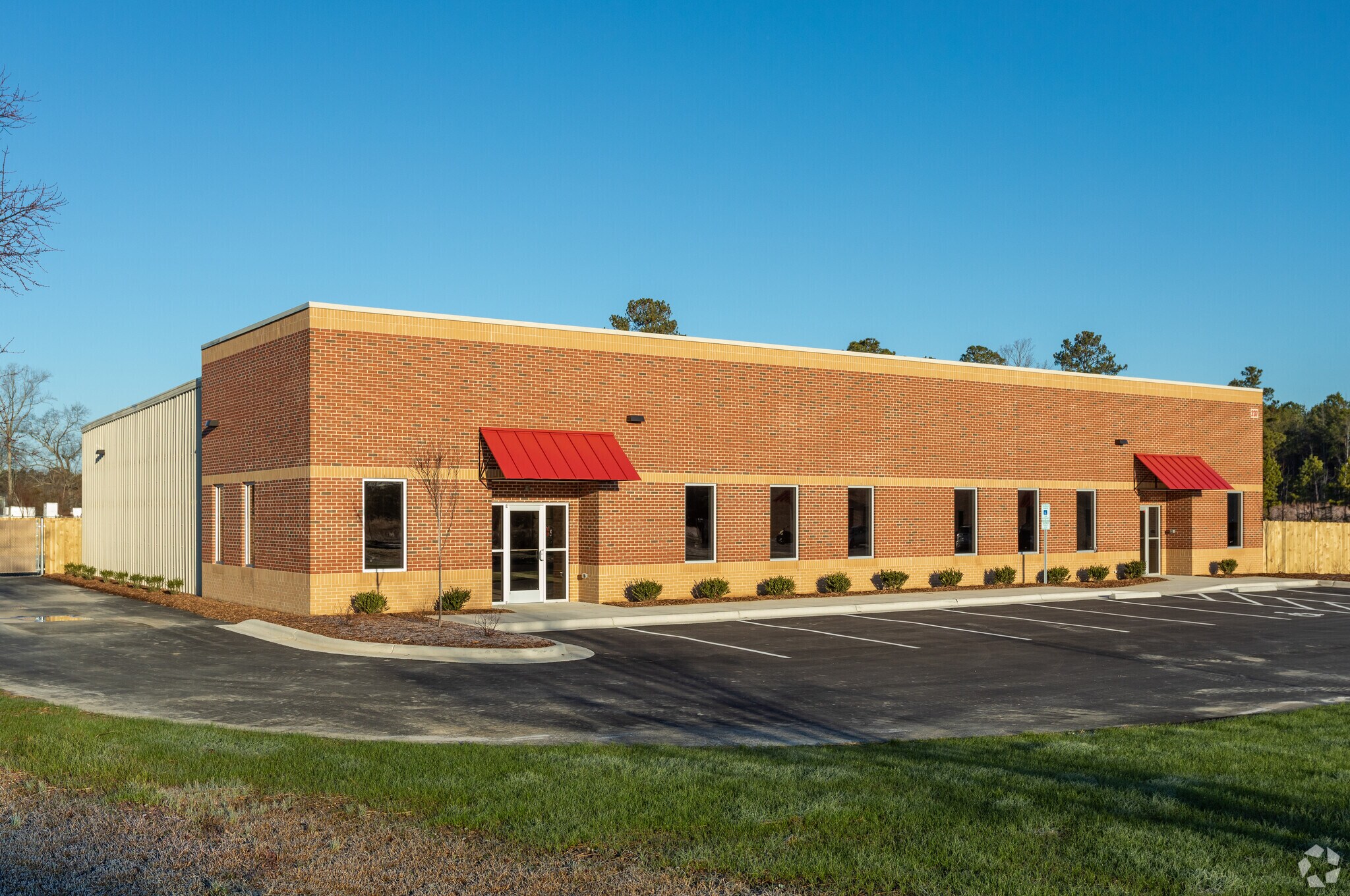 237 Airport Industrial Dr, Clayton, NC for Rent