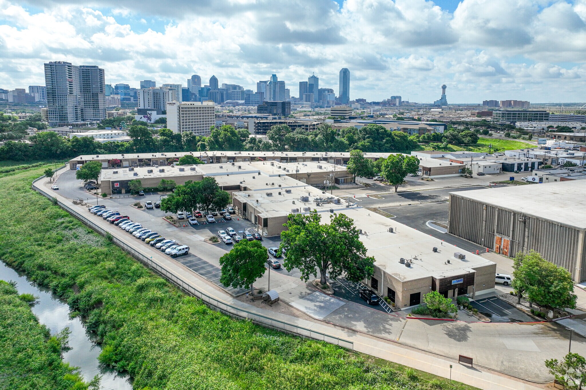 1350 Manufacturing St, Dallas, TX for Rent