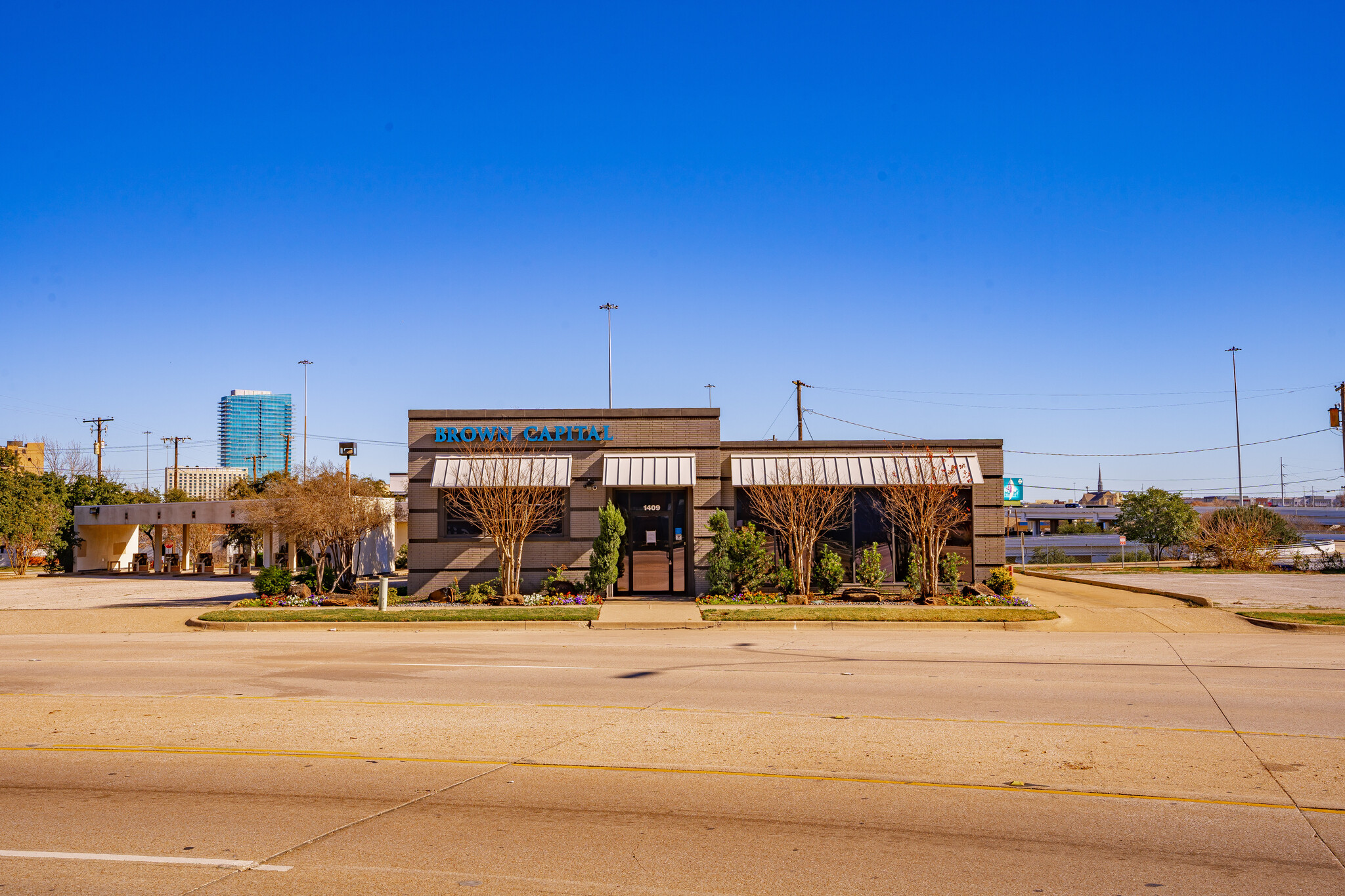 1409 Summit Ave, Fort Worth, TX for Rent