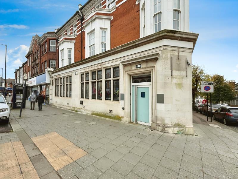152 Hamlet Court Rd, Westcliff On Sea, ESS for Rent
