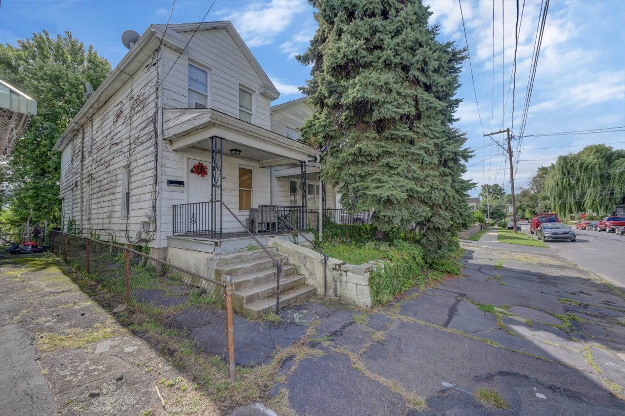 317 S 10th Ave, Scranton, PA for Sale
