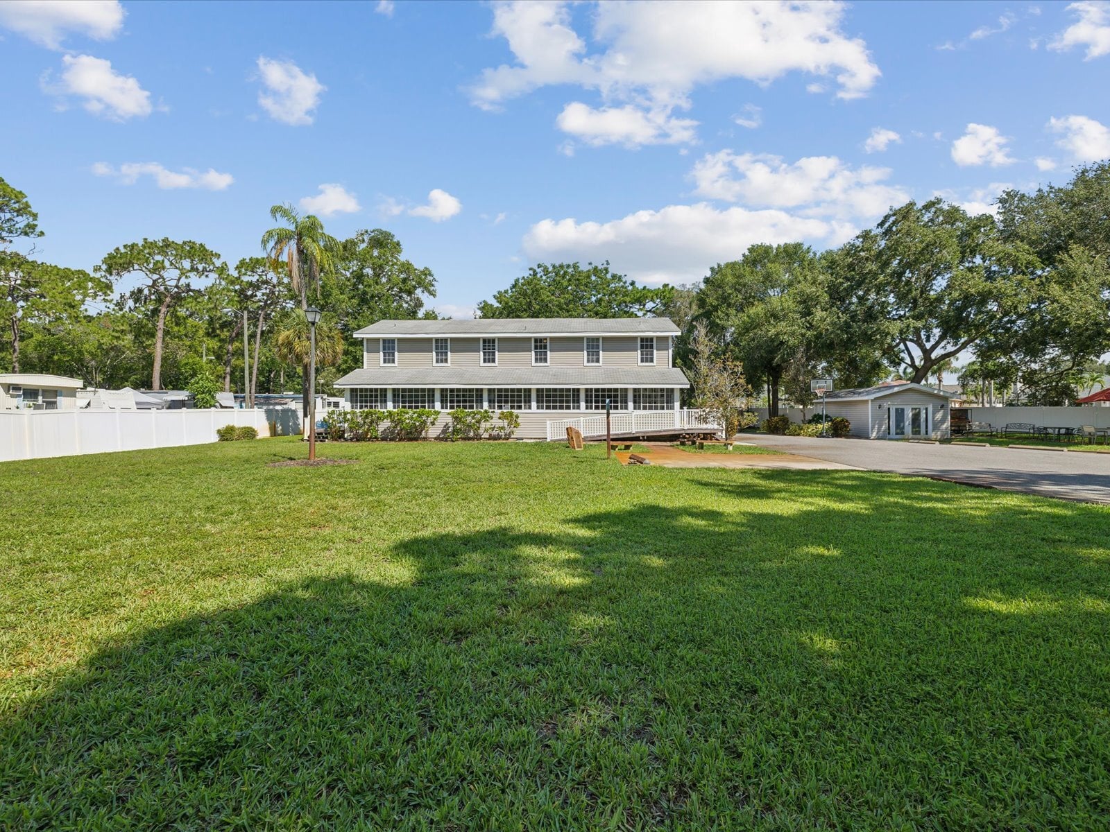 1055 Philippe Pky, Safety Harbor, FL for Sale