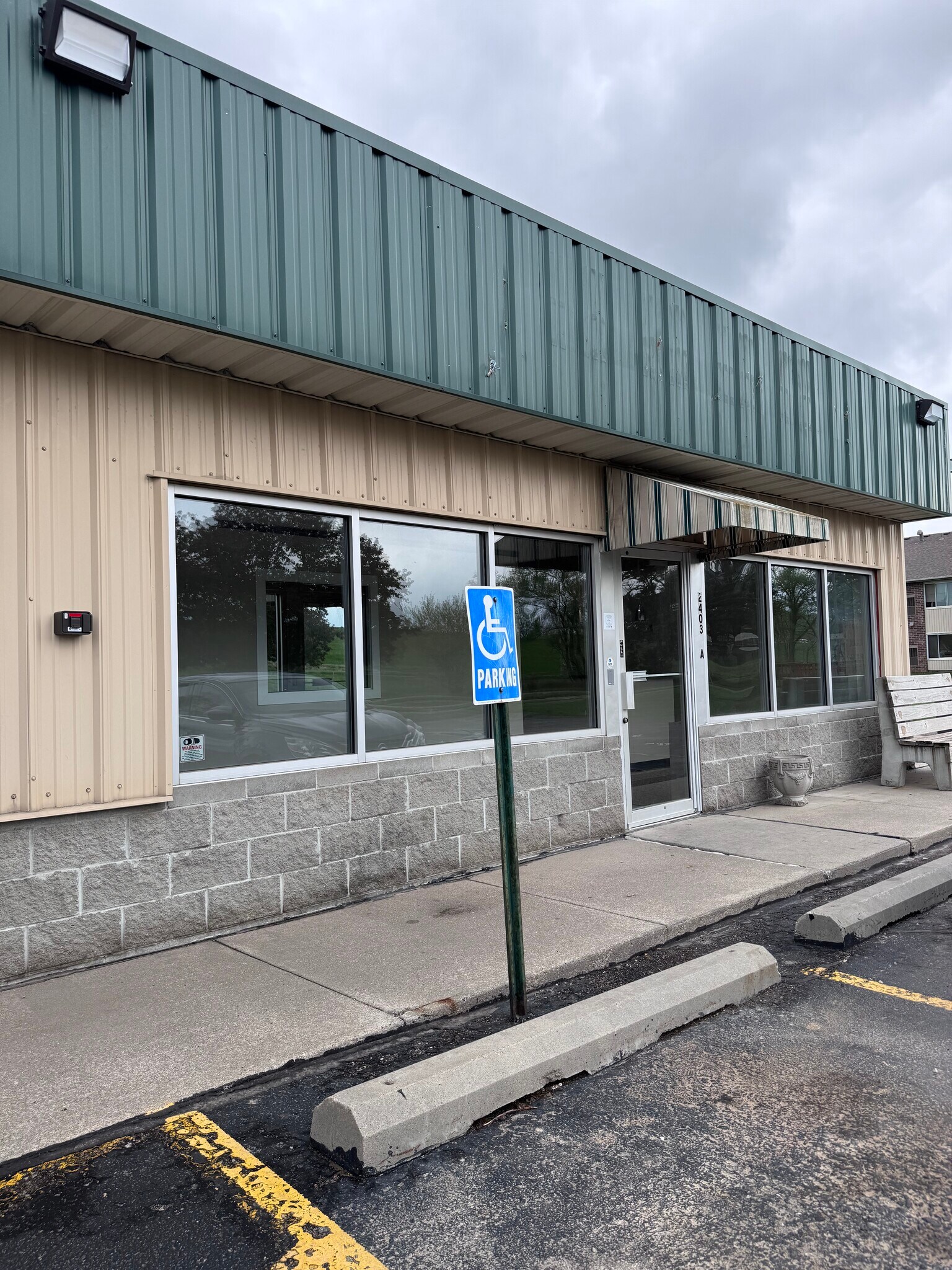 2403 Nash Blvd, Council Bluffs, IA for Rent