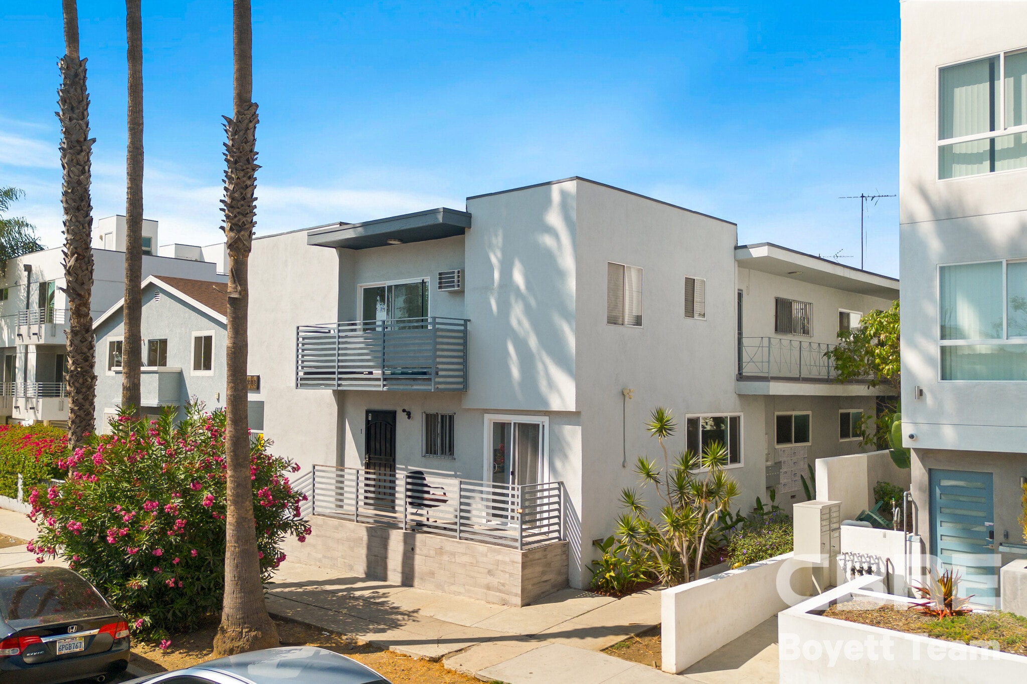 5933 Barton Ave, Los Angeles, CA for Sale