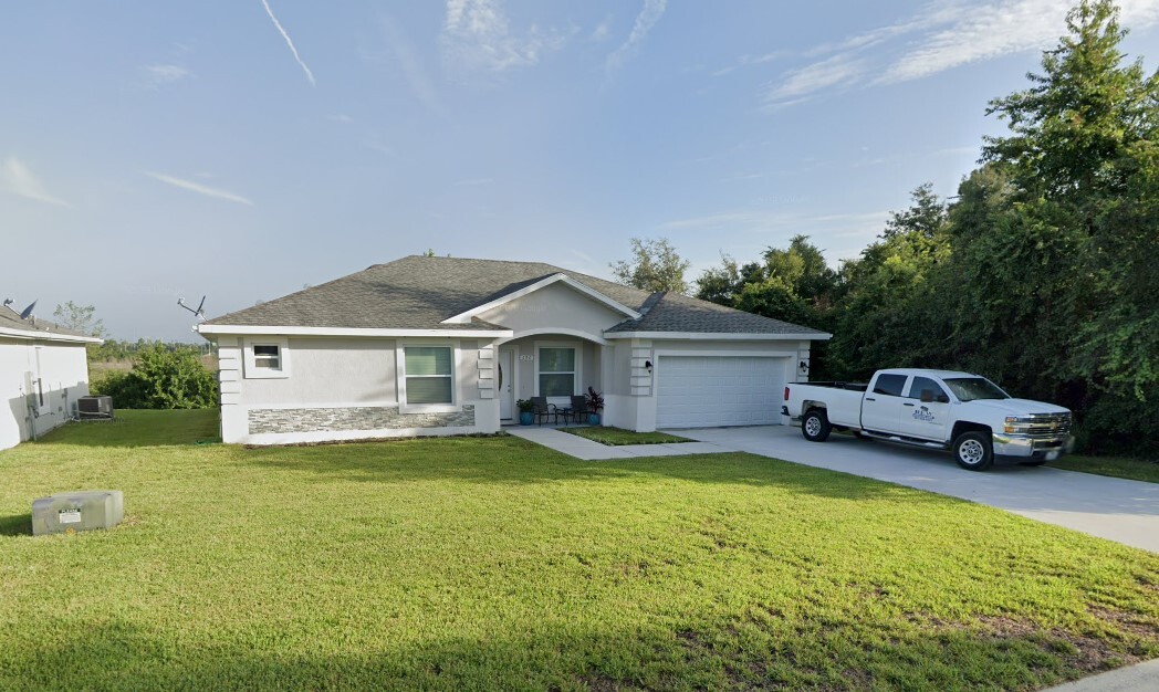 490 Haversham Rd, Deltona, FL for Sale