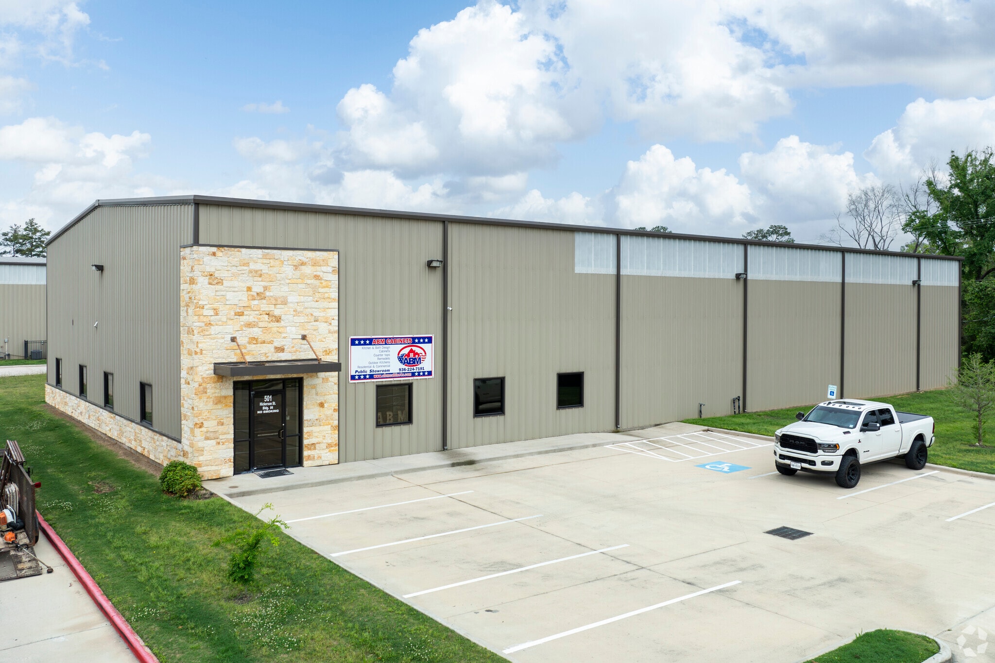 501 Hickerson St, Conroe, TX for Rent