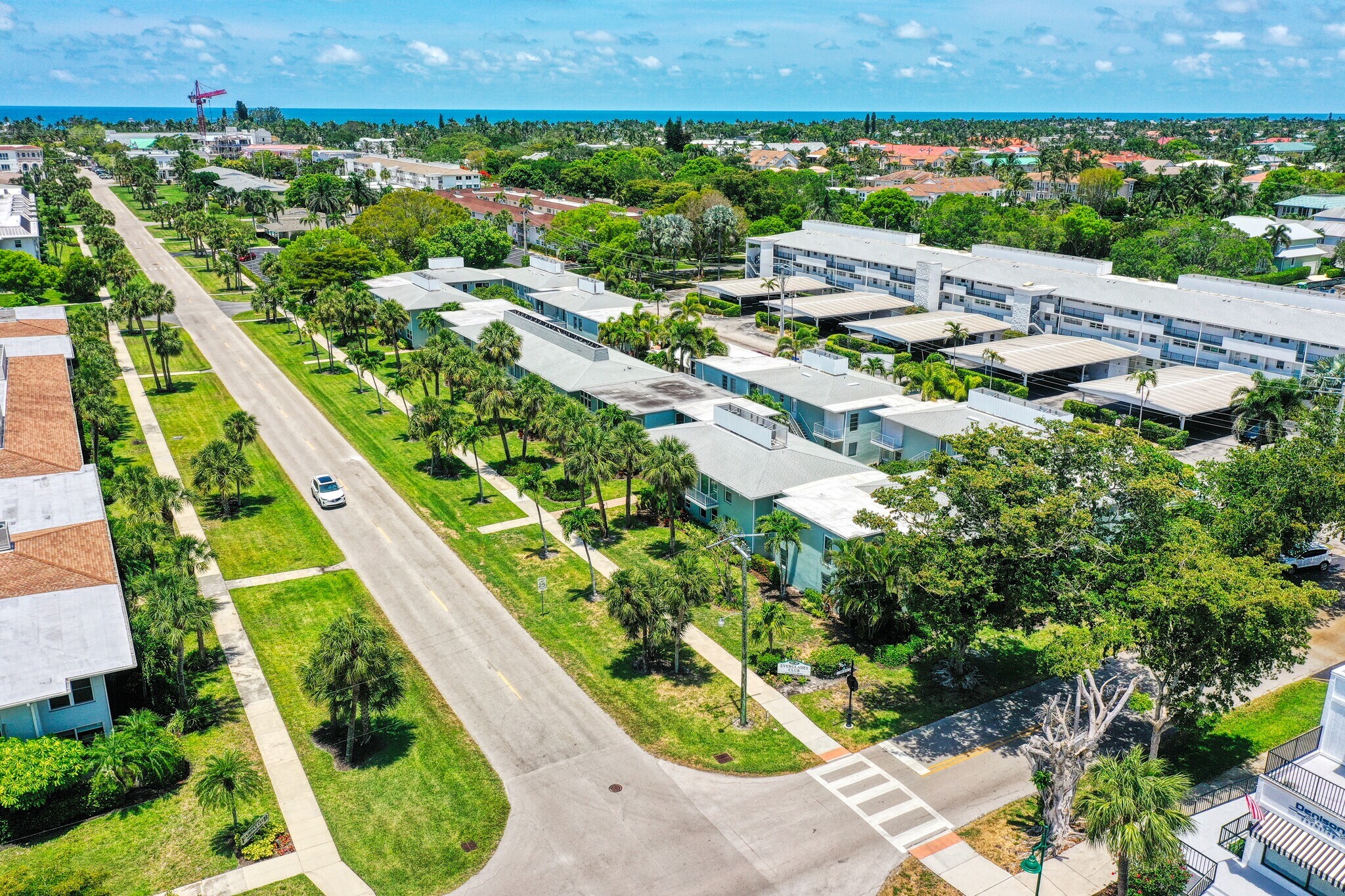 601-687 12th Ave S, Naples, FL for Sale