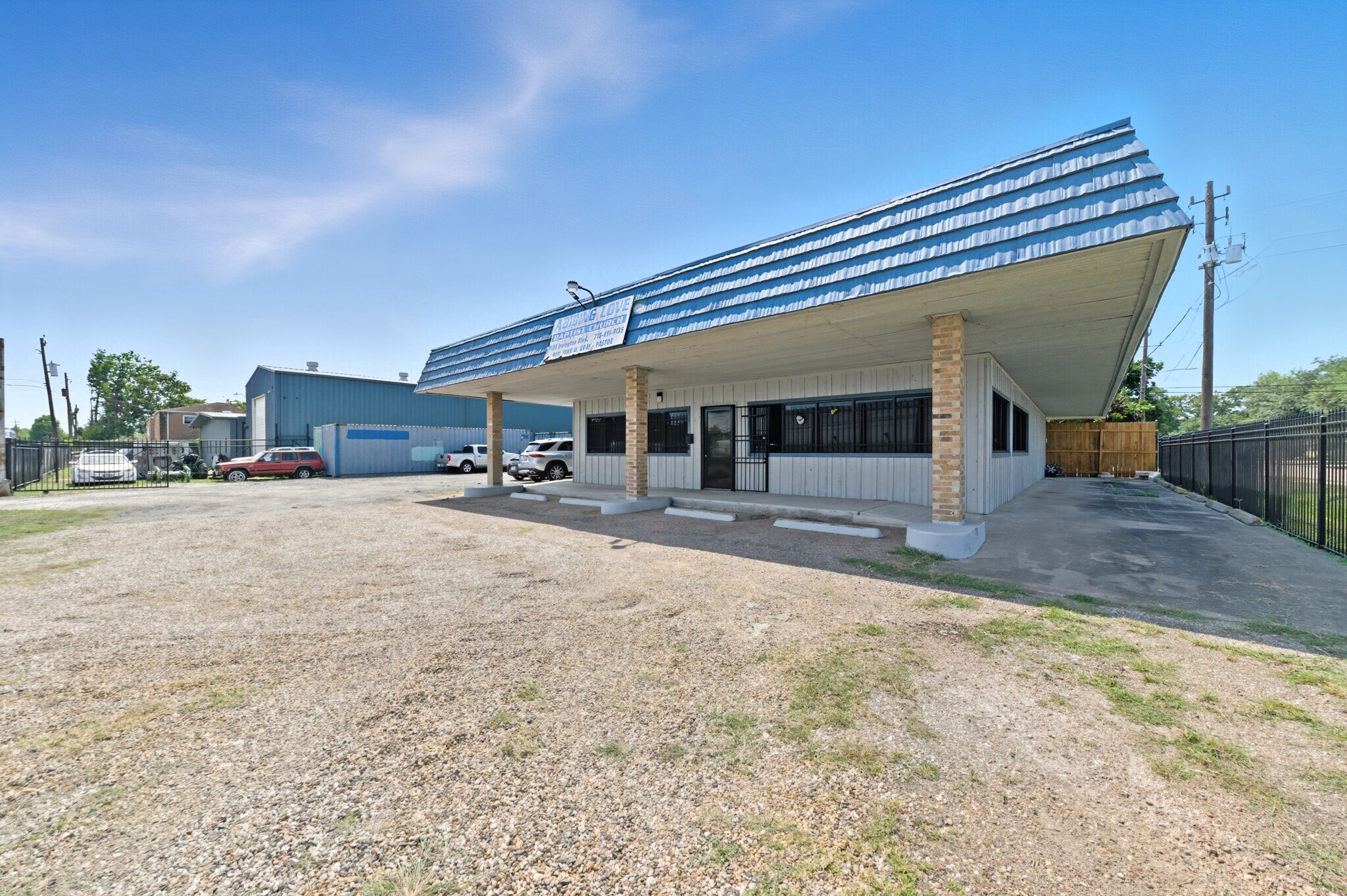 9155 Irvington Blvd, Houston, TX for Sale