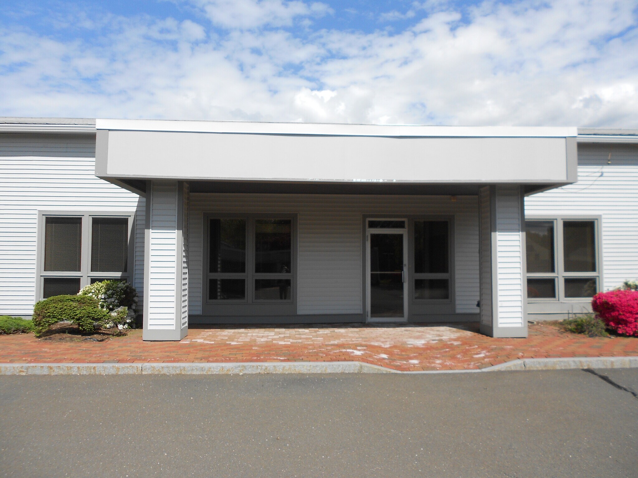 104 Moody St Ludlow, MA 01056 Office Property for Lease on