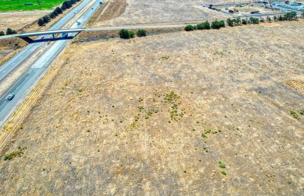2 Stiekman St, Tehachapi, CA for Sale