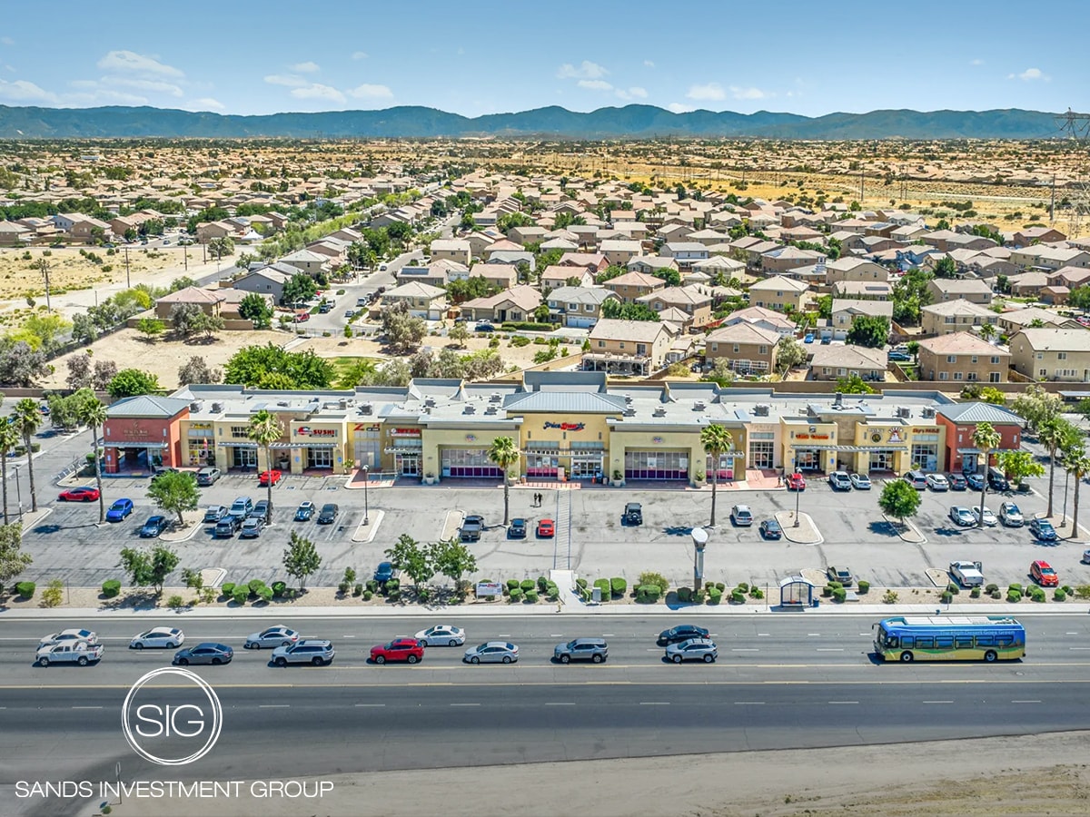 14073 Main St, Hesperia, CA for Sale