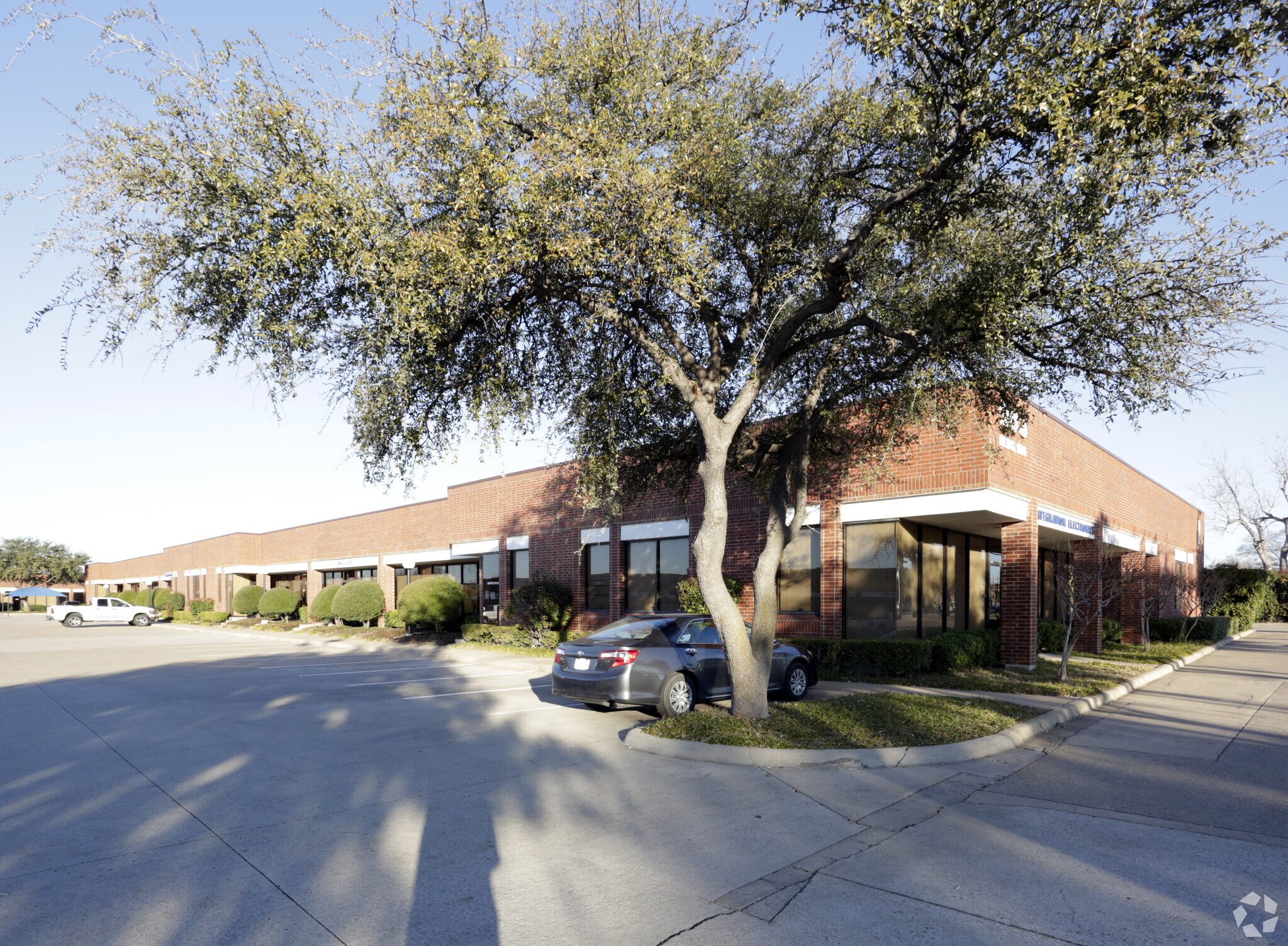 903 N Bowser Rd Richardson, TX 75081 Flex Property for Lease on
