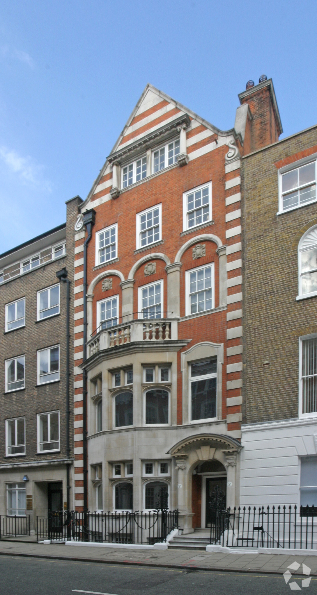 2 Bentinck St, London, LND for Rent