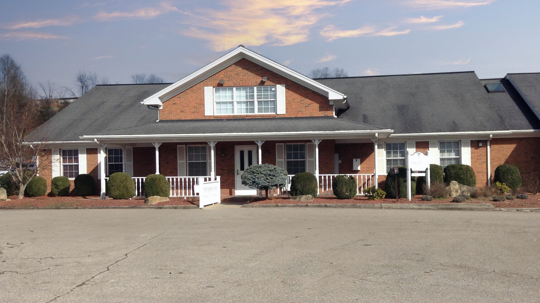 4 Chateau Ln, Barboursville, WV for Sale