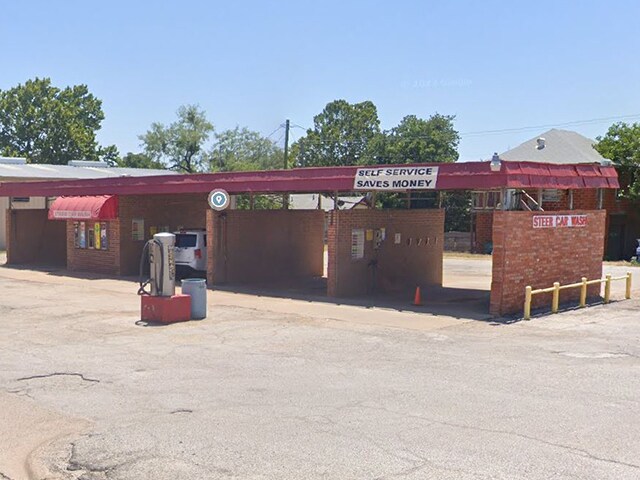 1004 Indiana St, Graham, TX for Sale