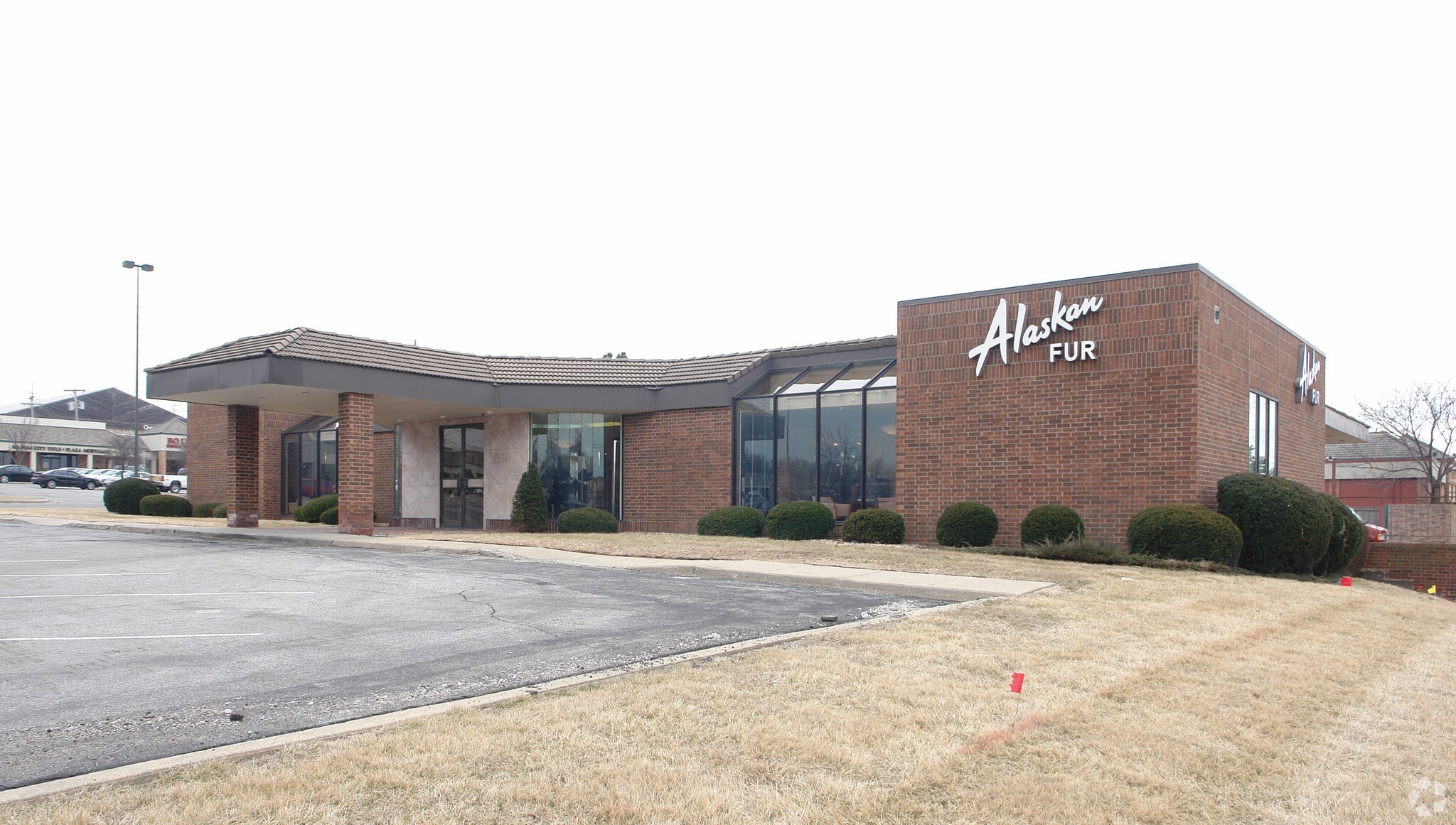 9029 Metcalf Ave, Overland Park, KS for Sale