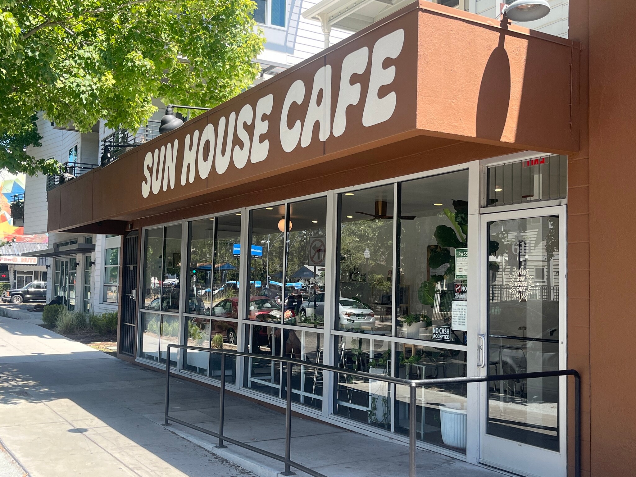 609-611 16th St, Sacramento, CA for Sale