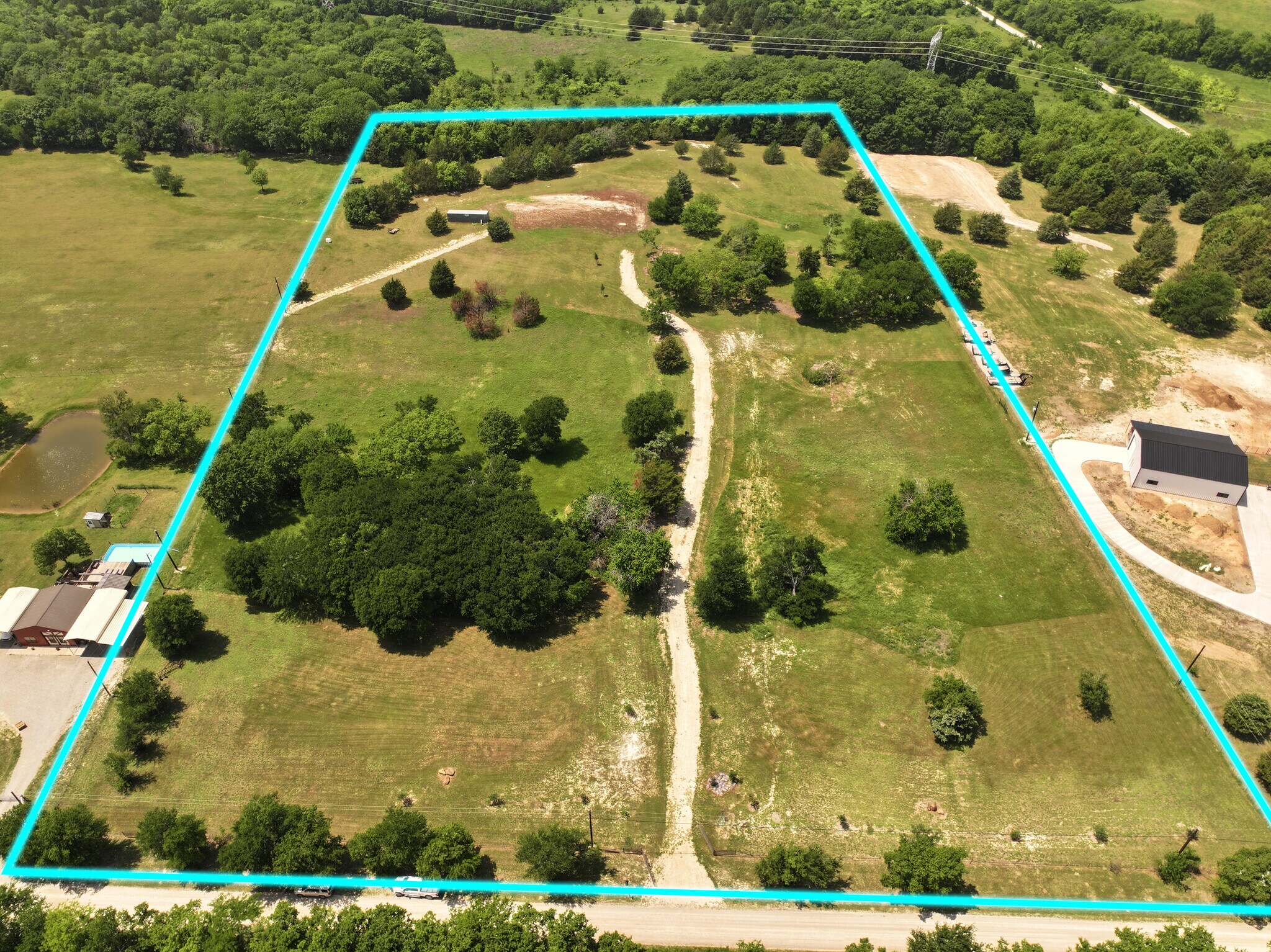 627 Homer Smith Rd, Van Alstyne, TX for Sale