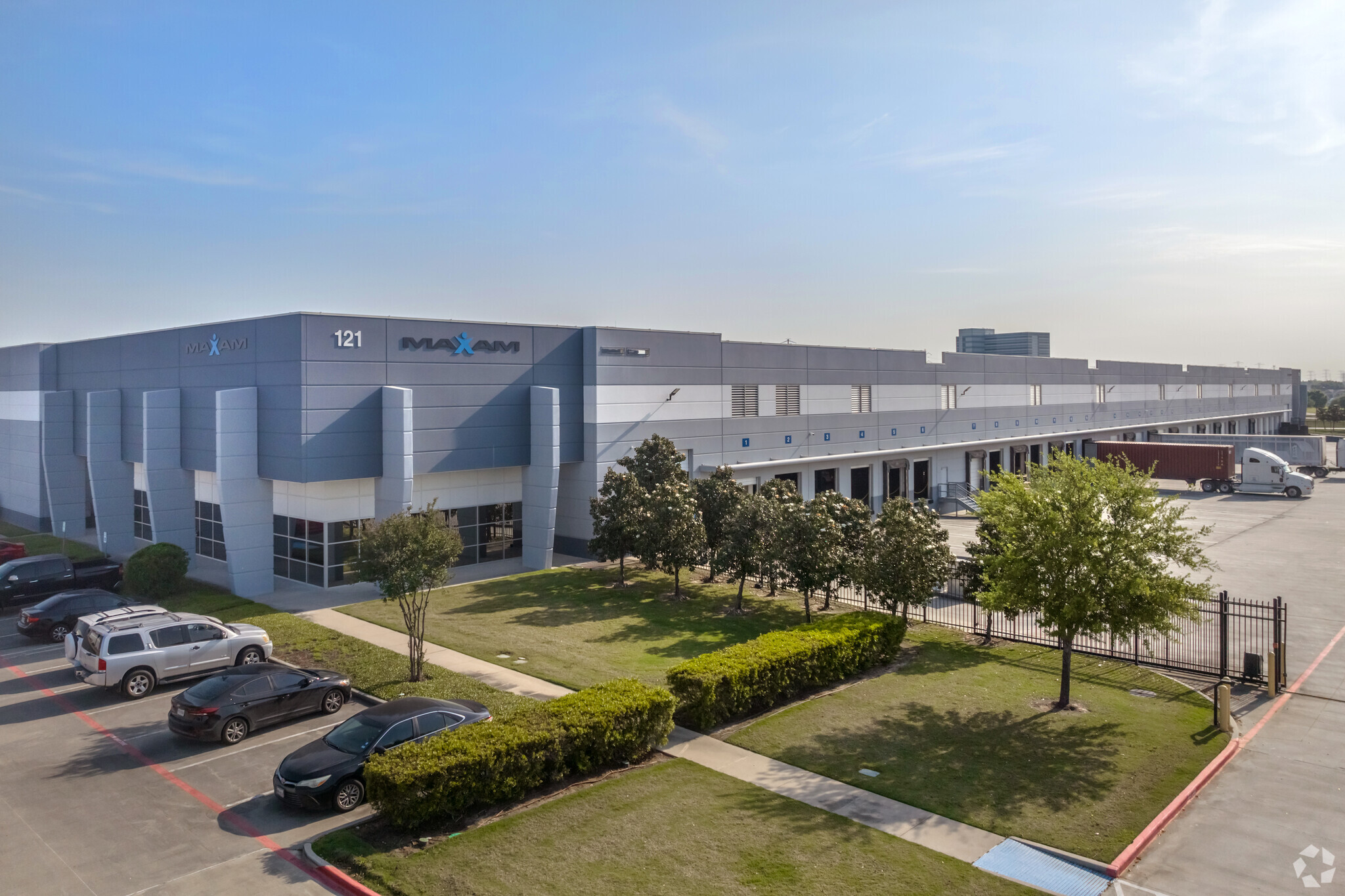 11710 North Freeway, Houston, TX for Rent