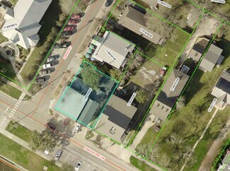 1951 Lakeshore Dr  