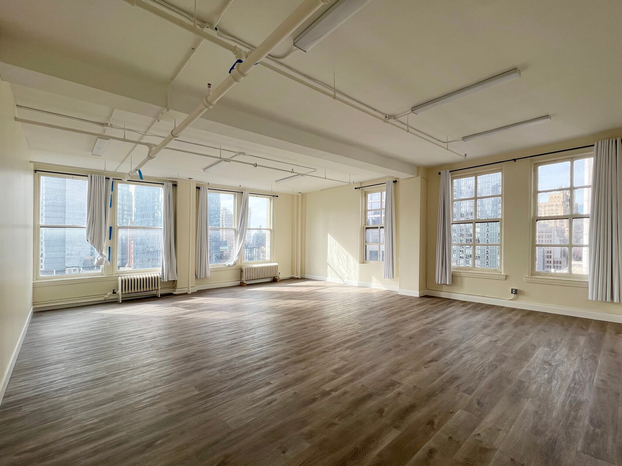 38 W 32nd St, New York, NY for Rent