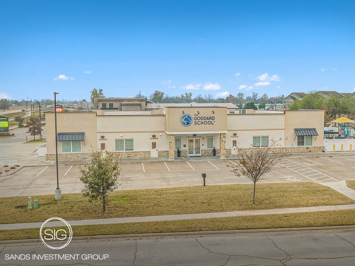 12606 S Memorial Dr, Bixby, OK for Sale