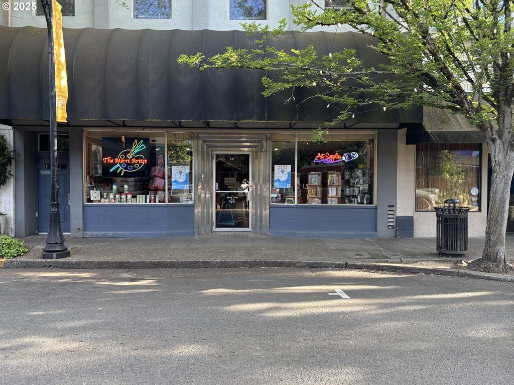 421 NE 3rd St, Mcminnville, OR for Rent