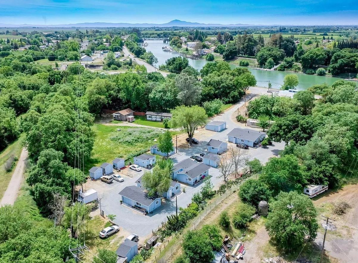 13991 River Rd, Walnut Grove, CA for Sale