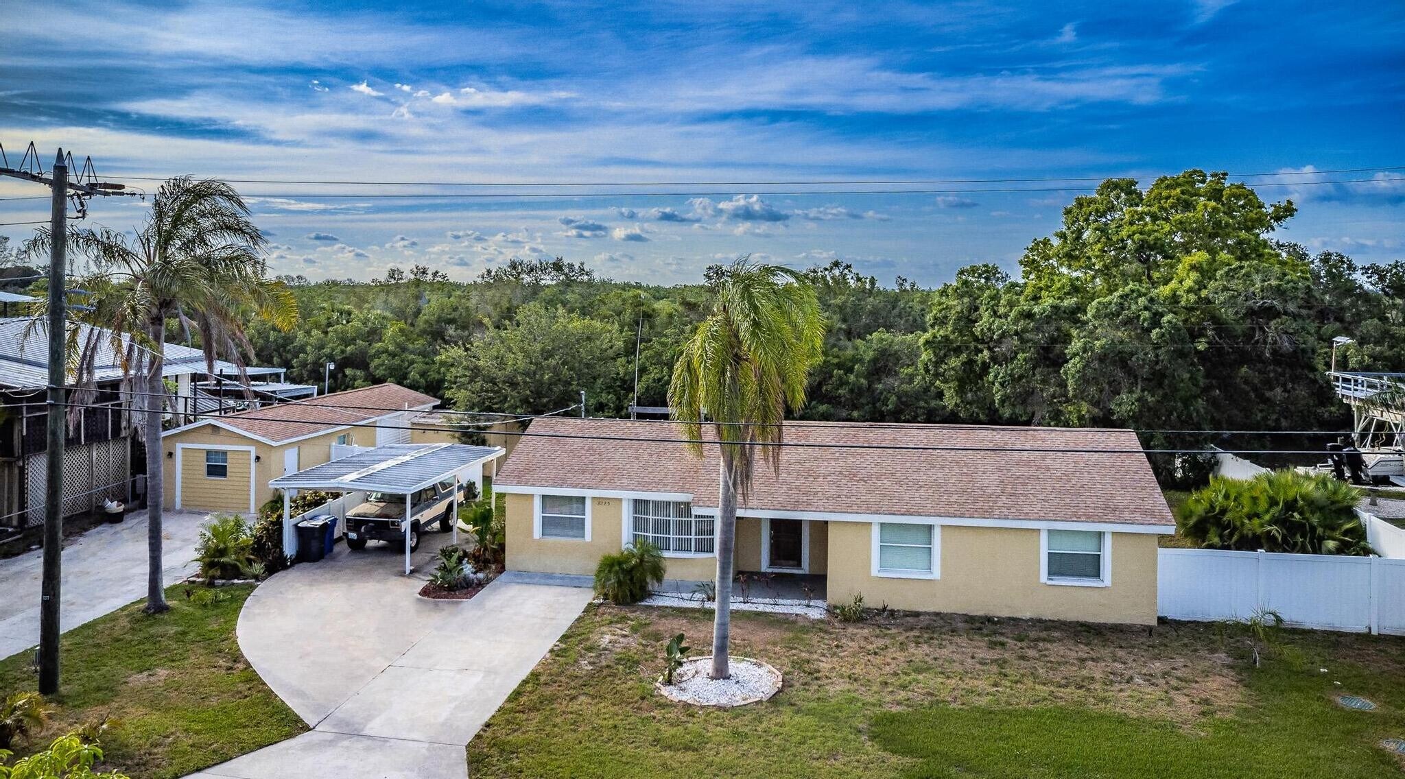 3225 W Shell Point Rd, Ruskin, FL for Sale