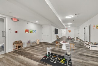 Hempstead, NY Flex - 533 Greenwich St