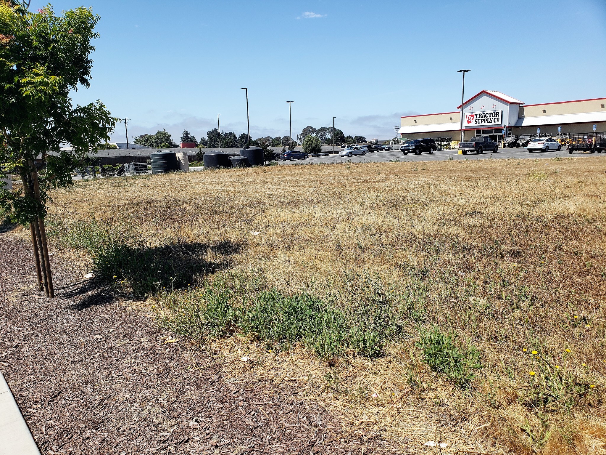 580 Auto Center Dr, Watsonville, CA for Rent