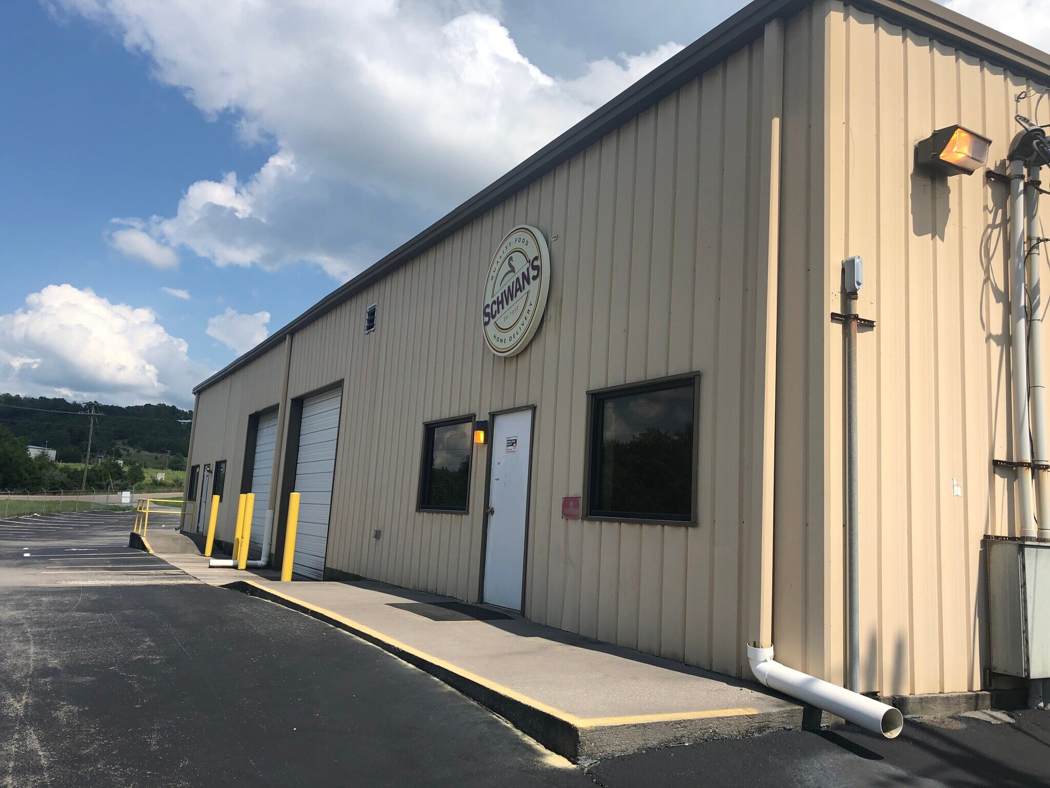 380 Clydes Way Dr Lebanon, VA 24266 Industrial Property for Lease on