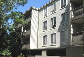 San Rafael, CA Apartments - 216 Marin St