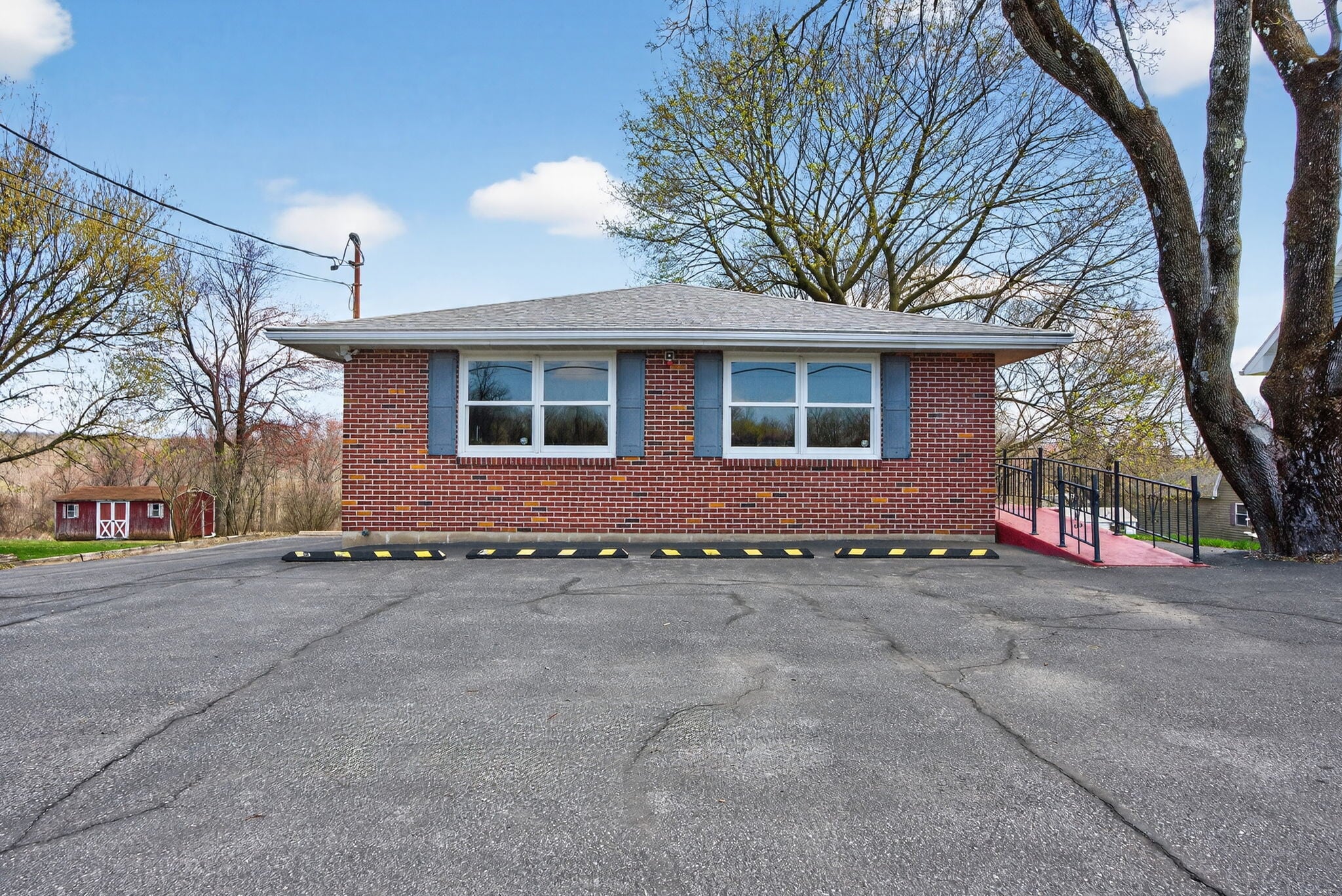 6534 Sullivan Trl, Wind Gap, PA for Sale