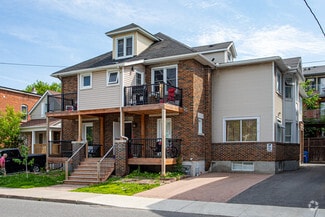 93 Lebreton St N  
