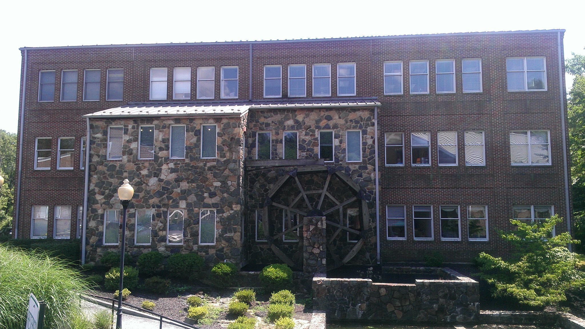 724 Yorklyn Rd Hockessin, DE 19707 Office Property for