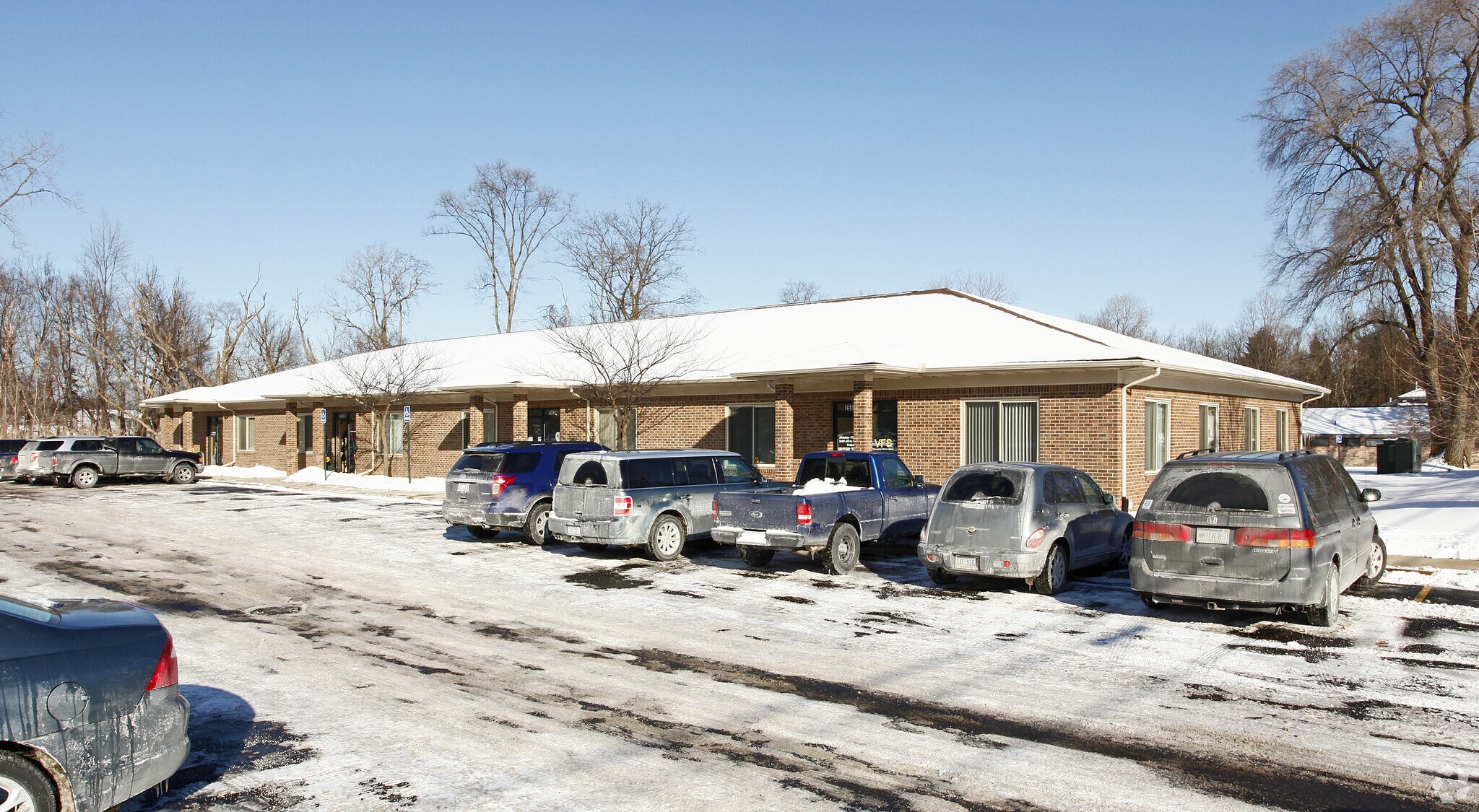 2552025526 Goddard Rd Taylor, MI 48180 Office Property for Lease on