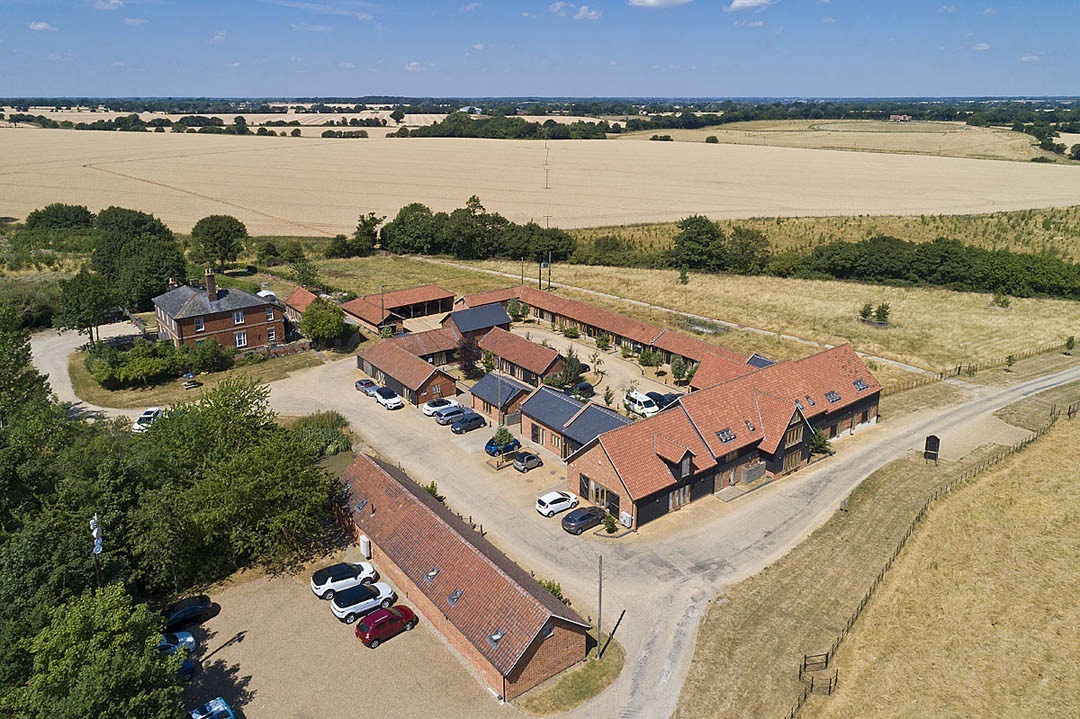 Wall Chase, Ford End, ESS for Rent