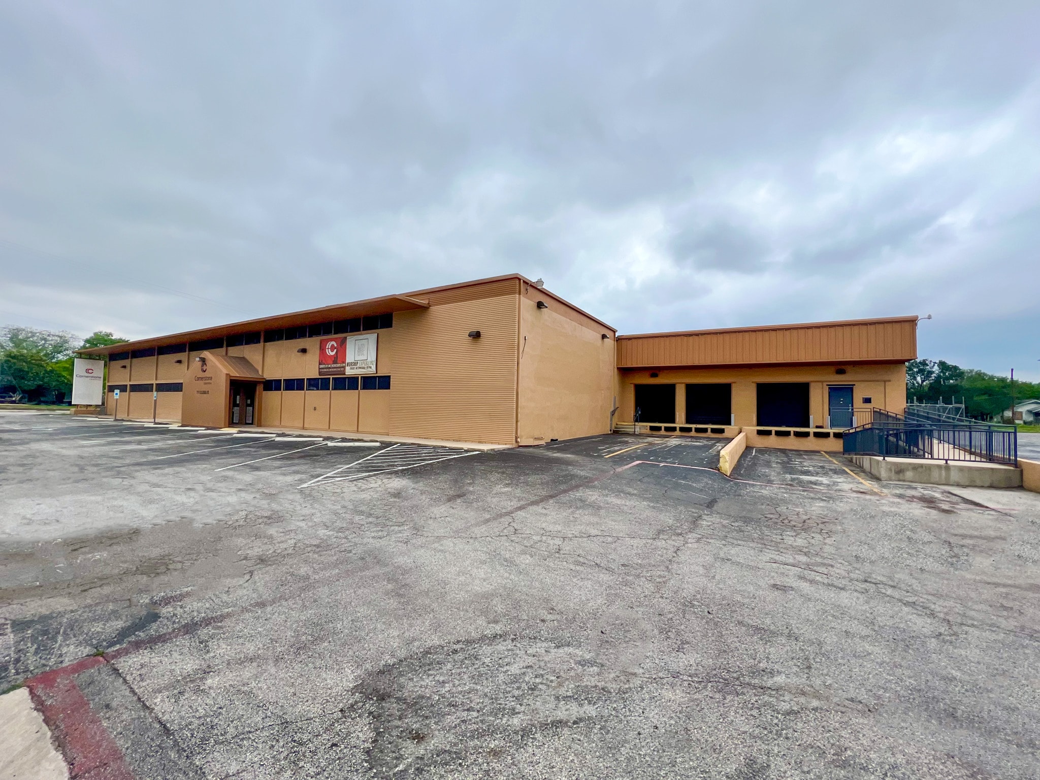 711 Culebra Rd, San Antonio, TX for Rent