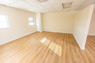 Bradenton, FL Office/Retail - 4911 14th St