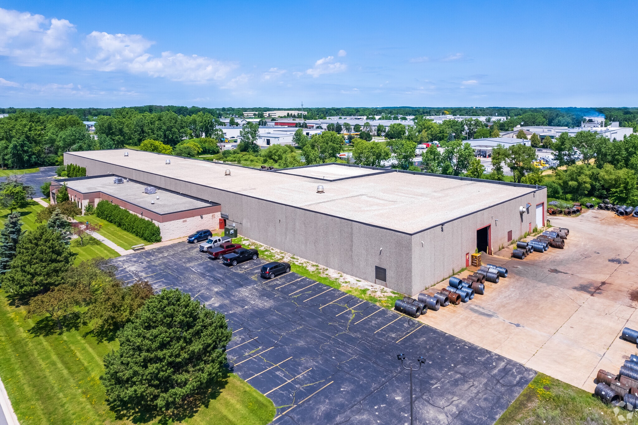 1240 Contract Dr, Ashwaubenon, WI for Rent