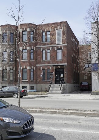 Montréal, QC Office - 389 Boul Saint-Joseph E