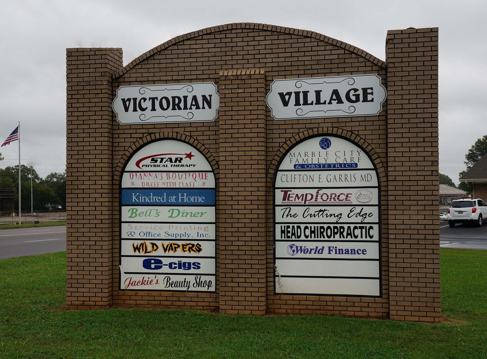1011-1025 W Fort Williams St, Sylacauga, AL for Rent